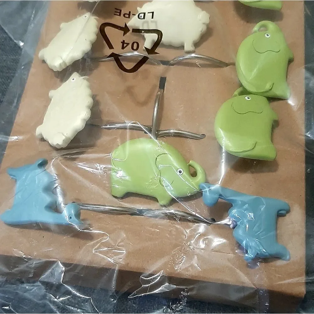Kids Decor Zoo Animals Shower Curtain Hooks. 12 NIP
